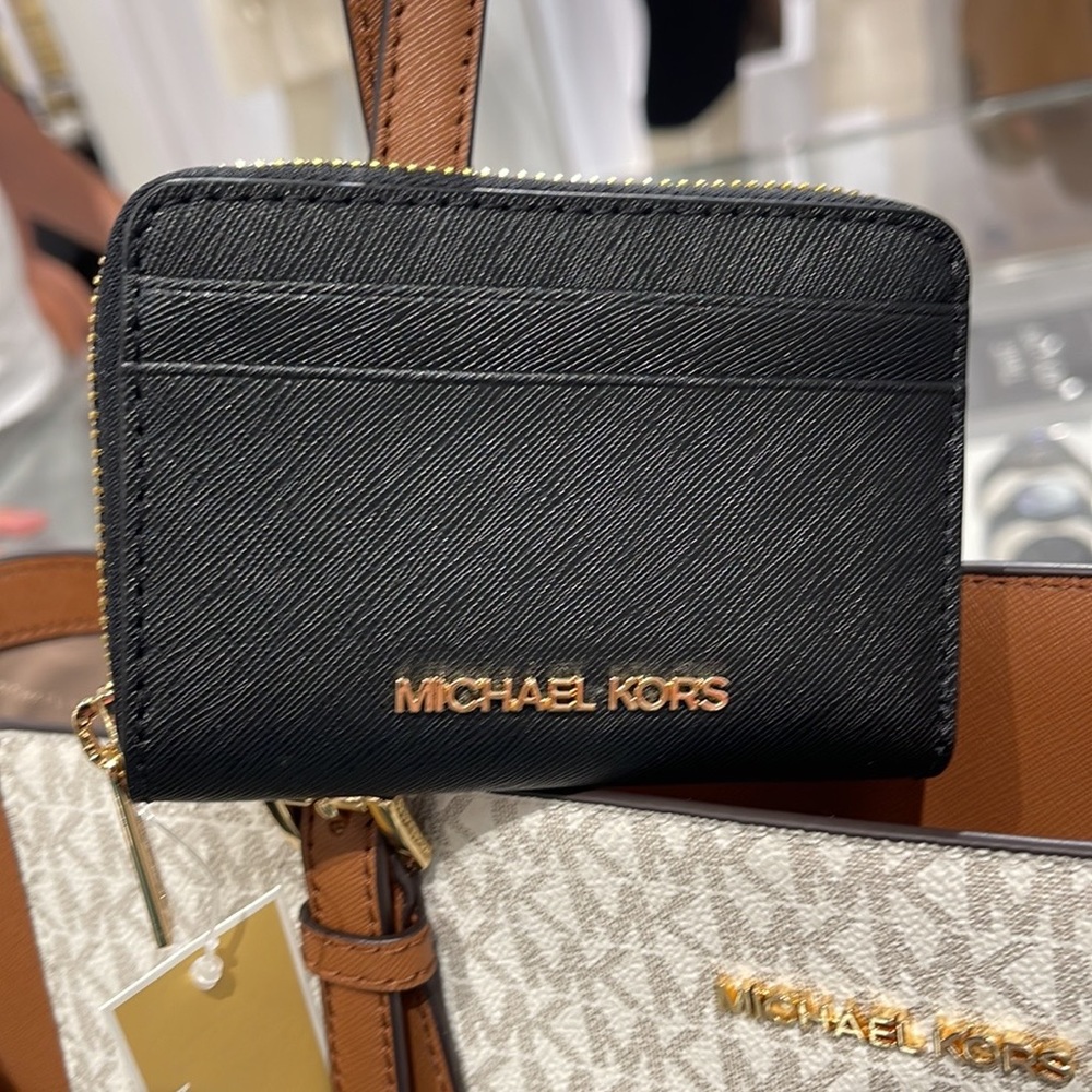 Michael Kors Jet Set Travel Medium Zip Around Card Case 
Color: Black
NWT - Picture 7 of 16